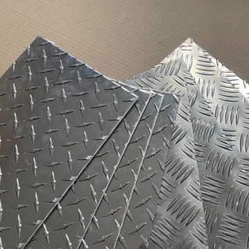 8x Aluminum Diamond Plates 4.50mm x 20cm x 31cm 